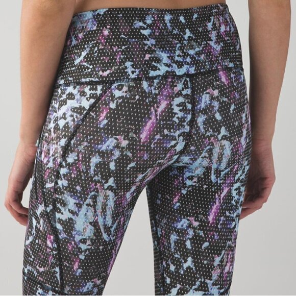 LULULEMON All Sport Crop Floral Sport Tranquil Blue Multi legging - Picture 4 of 10